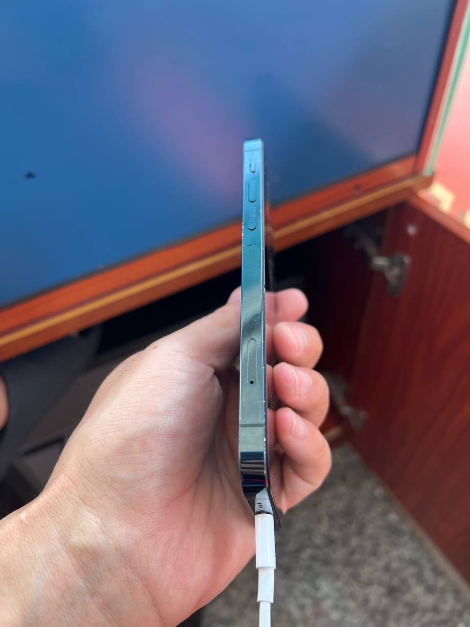 西港鑫汇寄卖行转让iPhone12Pro 仅售$120