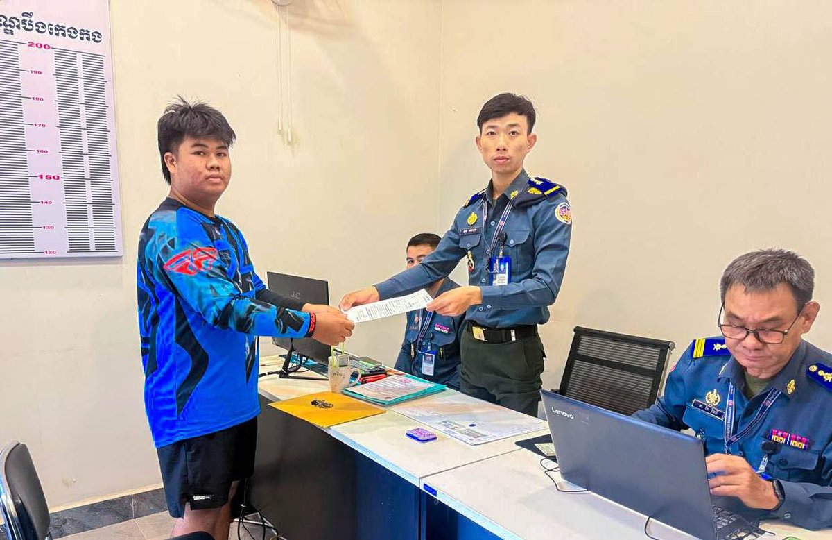 洪玛奈总理强调征兵对青年人才培养的战略意义