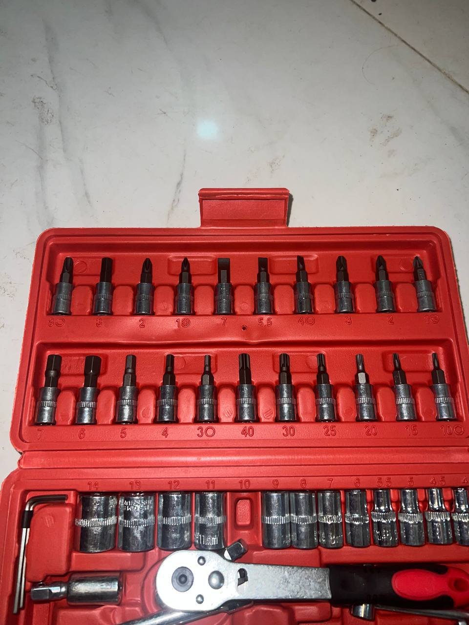 金边3号路全新六角扳手及套筒工具箱转让 $20
