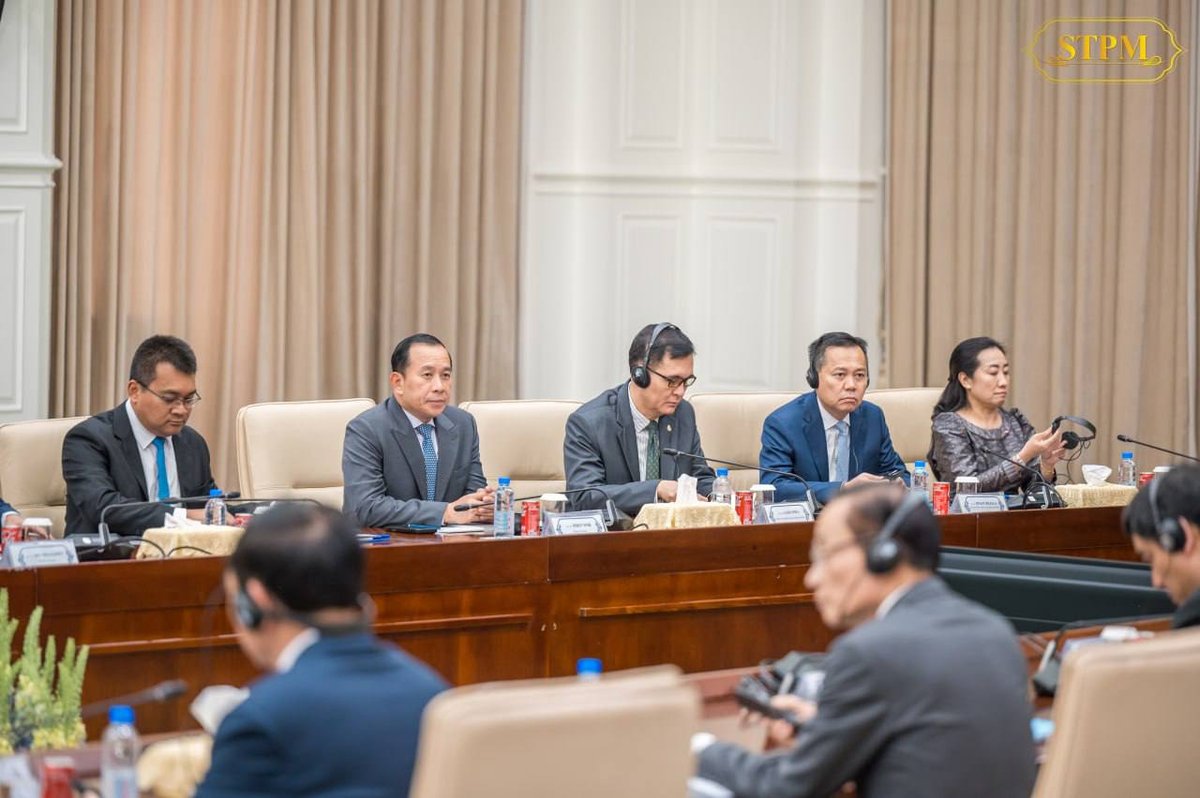 洪玛奈会见越南总理黎明兴 讨论双边合作事宜