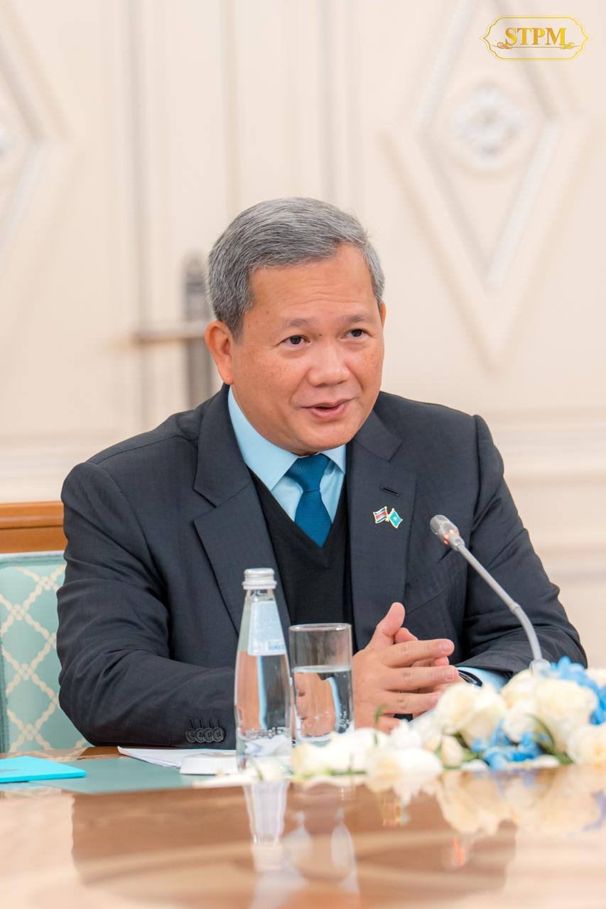 洪玛奈总理与哈萨克斯坦总统举行双边会谈