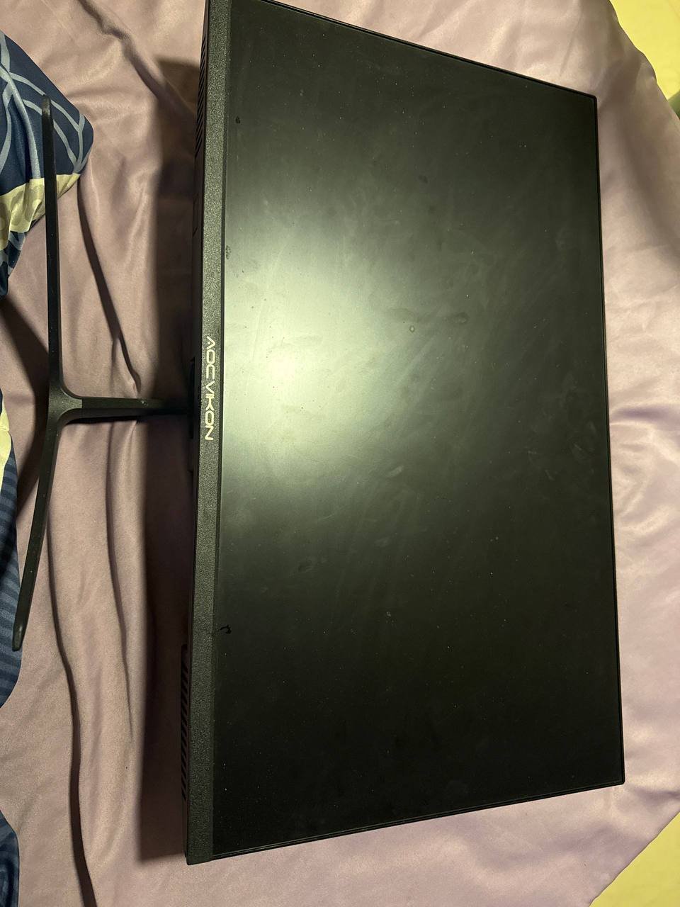 西港小市场出售二手安卓机及显示器 手机$50显示器$30