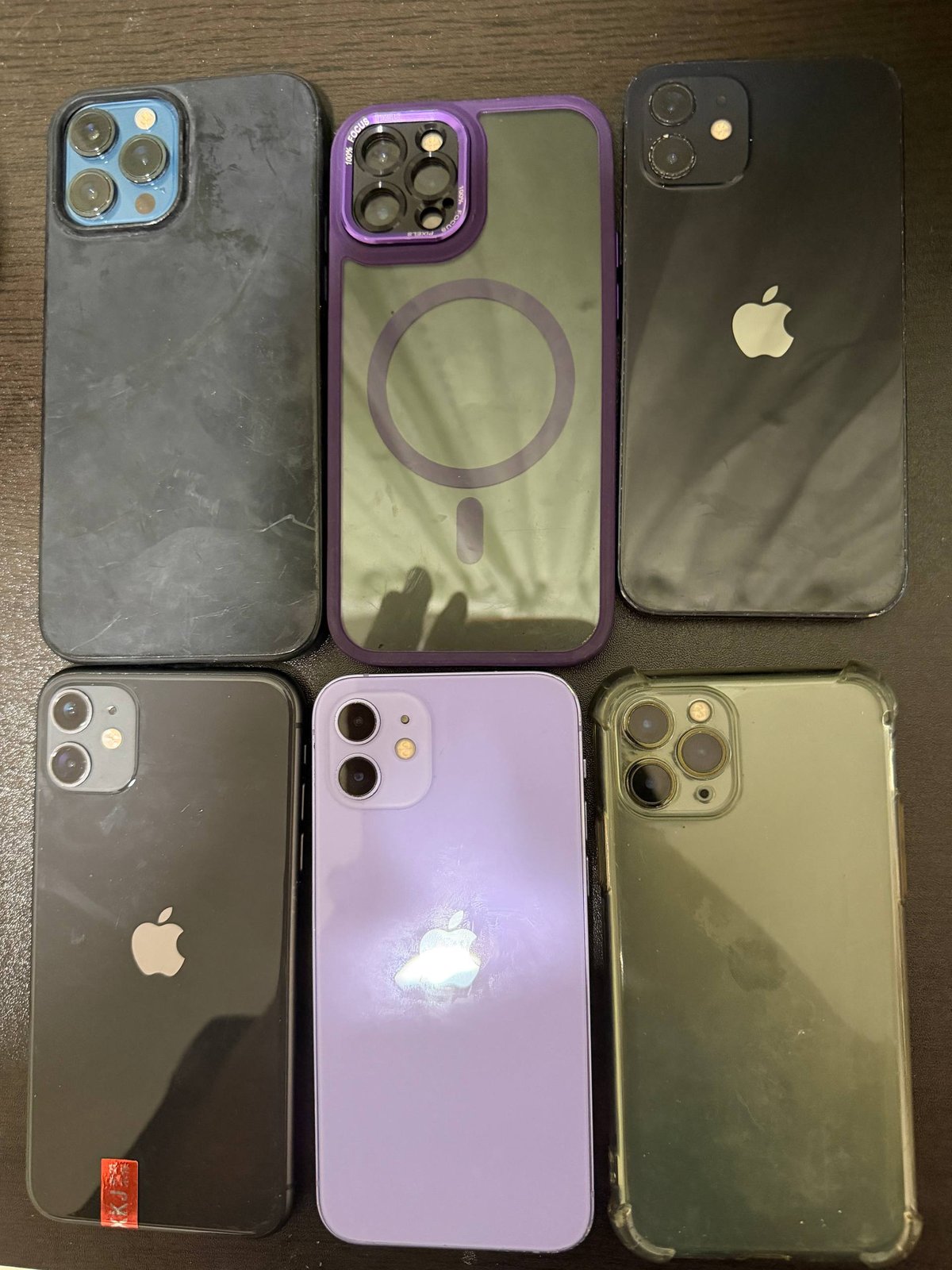 西港二手手机清仓处理 iPhone11至12系列