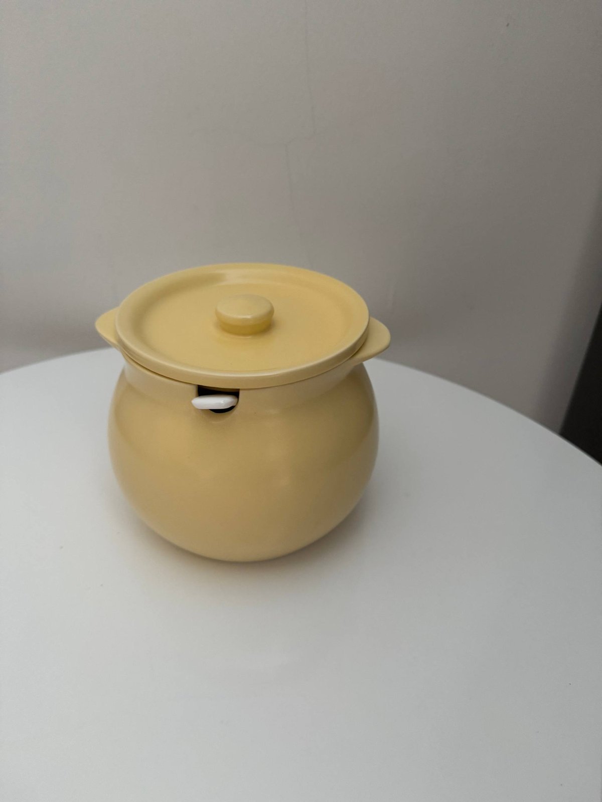 西港生活用品转让 蟑螂屋吸尘器等打包优惠