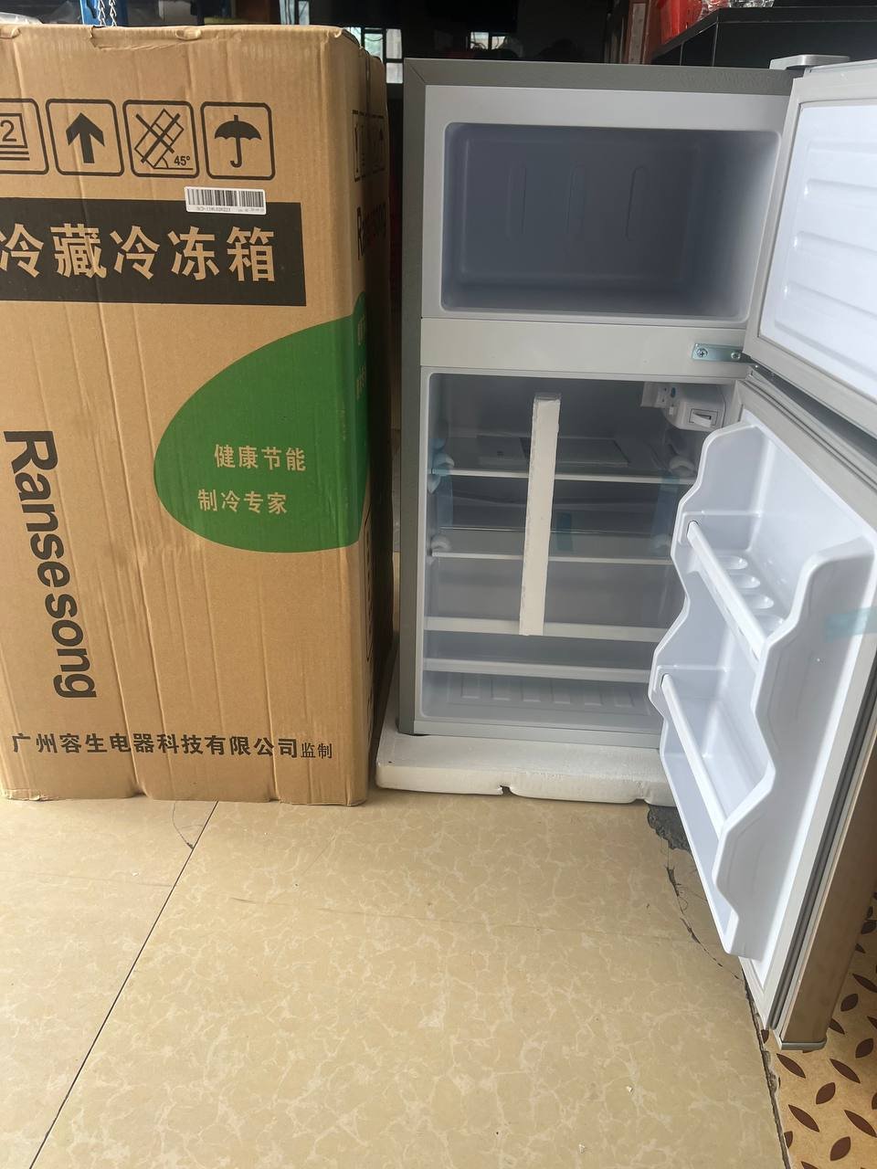 西港全新洗衣机冰箱饮水机转让 自取或送货上门