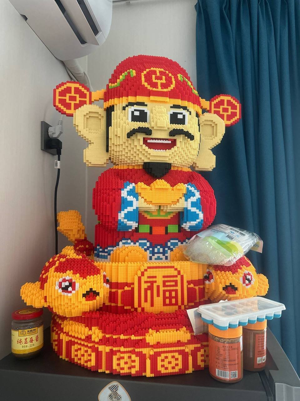 西港手工拼装乐高模型转让 纯手工制作高度超一米