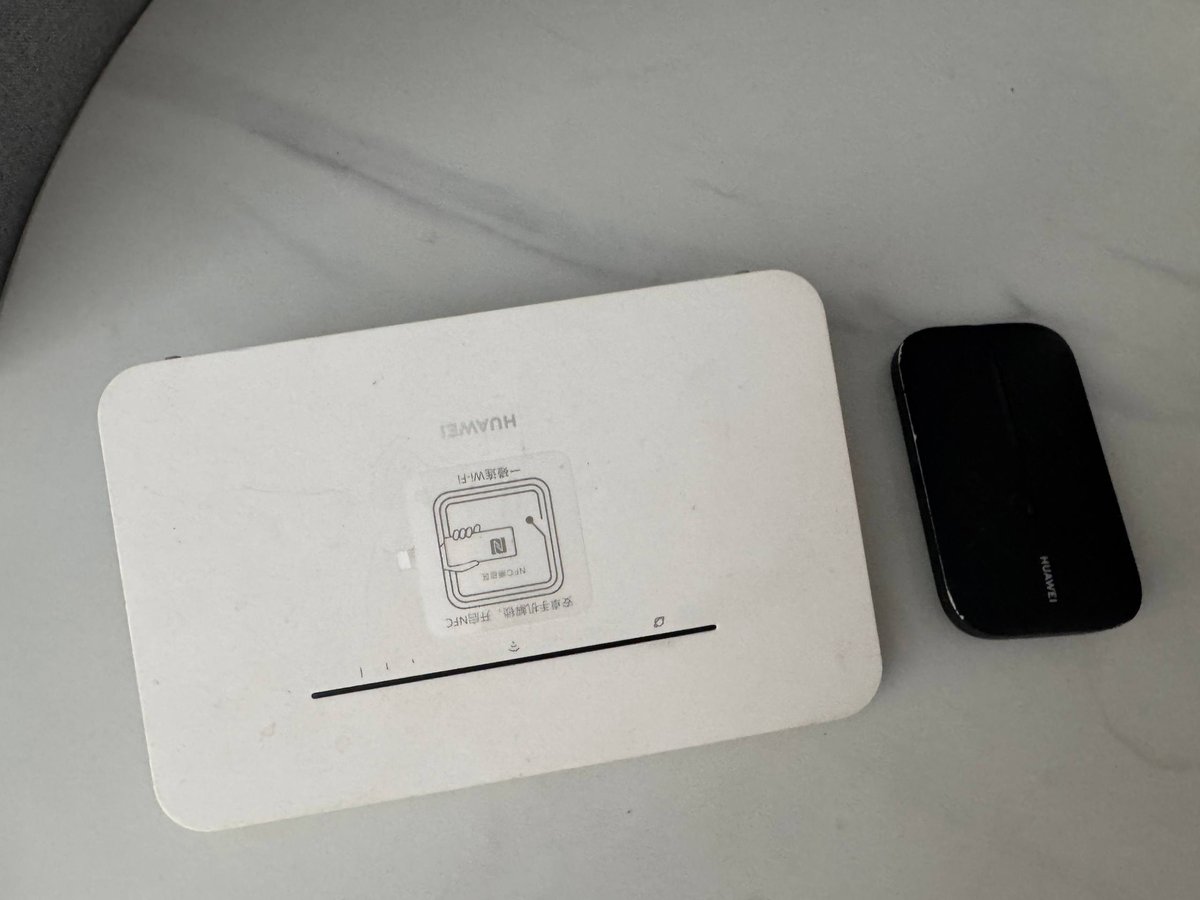 西港转让各类二手生活用品,包括置物架