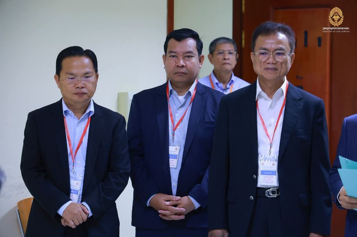 金边公立学校教师内部调动考试今日开考
