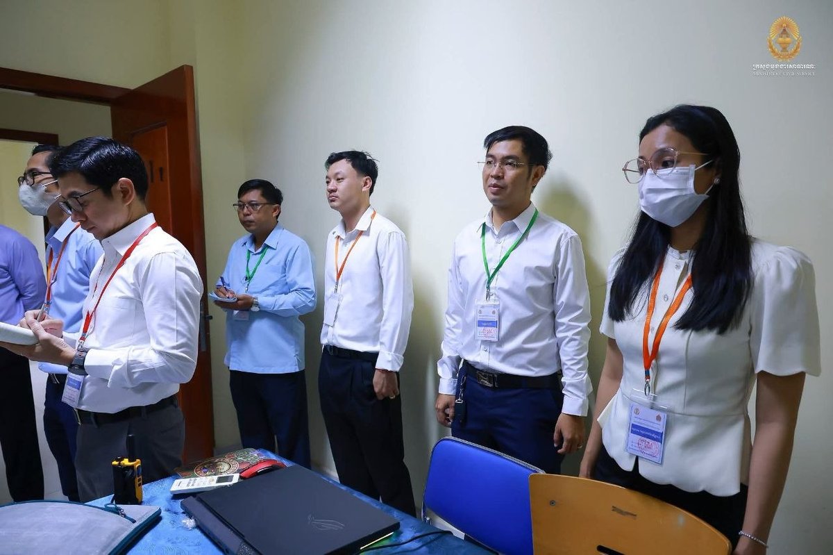 金边公立学校教师内部调动考试今日开考