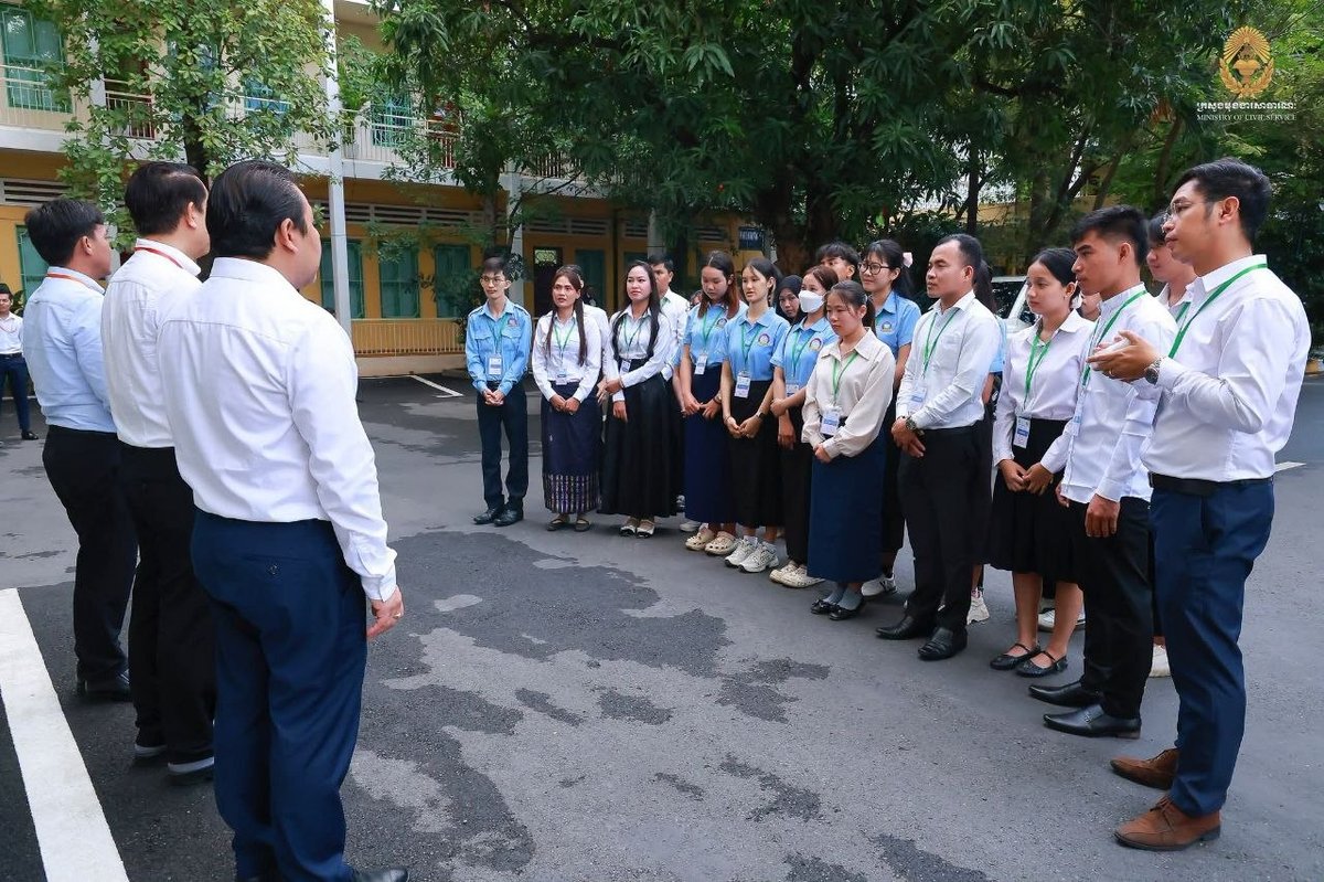 金边公立学校教师内部调动考试今日开考
