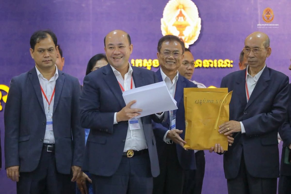 柬埔寨教师内部调动考试启动 旨在优化金边师资