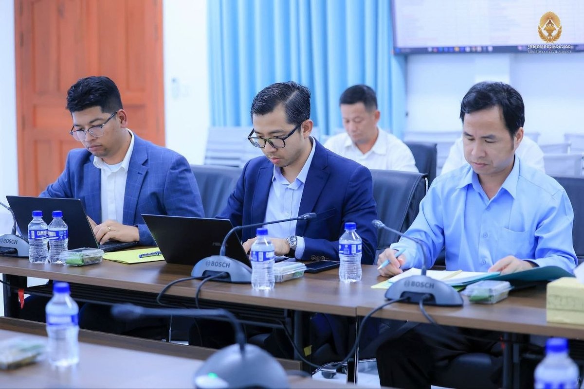 柬埔寨公共职能部与劳工部合作优化机构结构