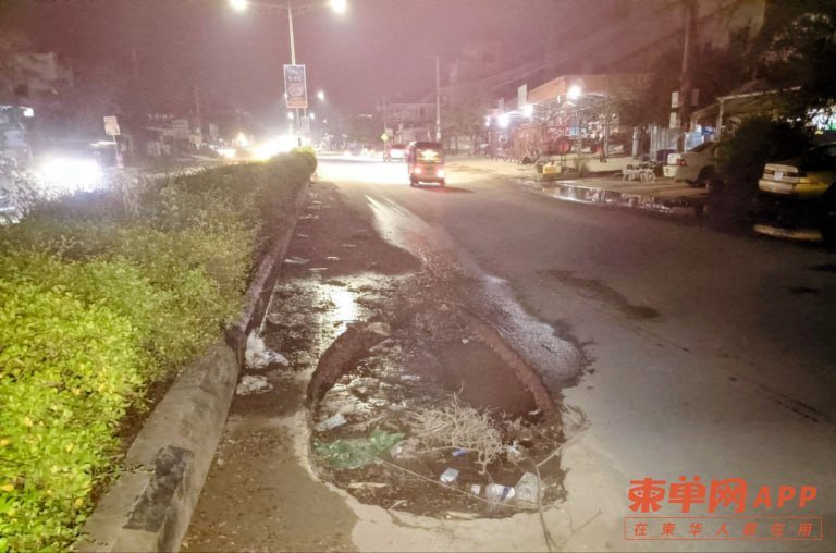马德望5号国道现大坑 骑手摔倒车辆受损