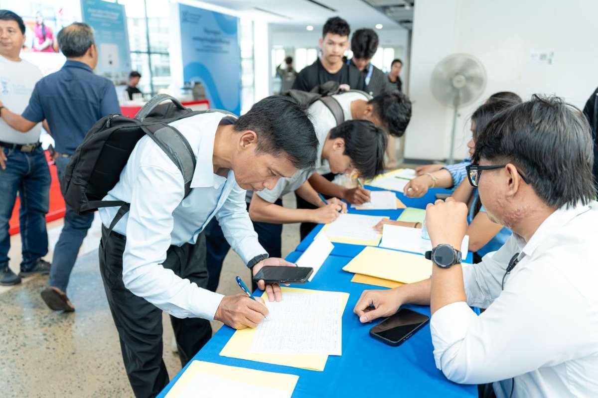 CODE-C开发者大会在CADT开幕 聚焦AI时代