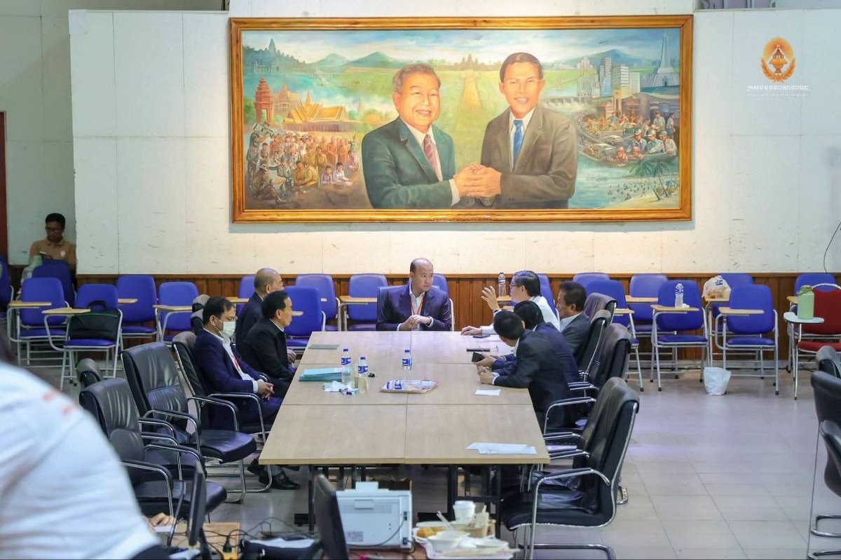 洪玛尼督导公务员考试阅卷 确保选拔公正透明