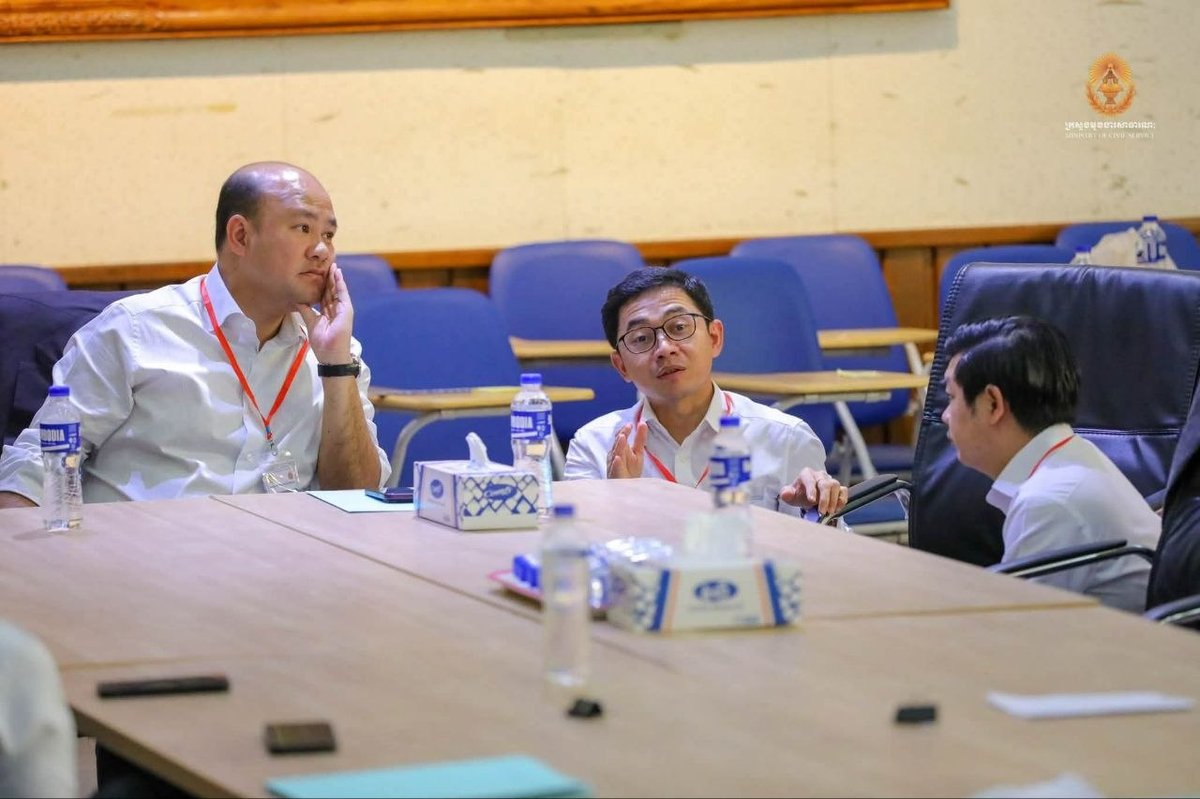 洪玛尼督导公务员考试阅卷 确保选拔公正透明