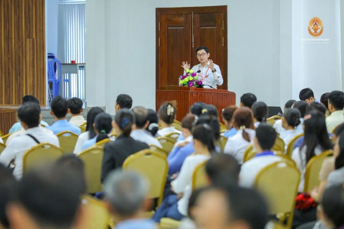 公务员部举办监考培训 备战小学教师招聘考试