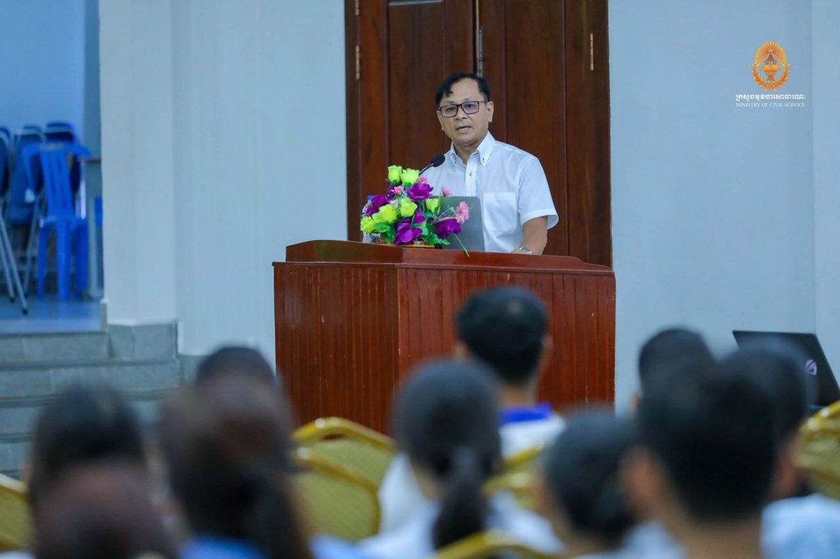 公务员部举办监考培训 备战小学教师招聘考试