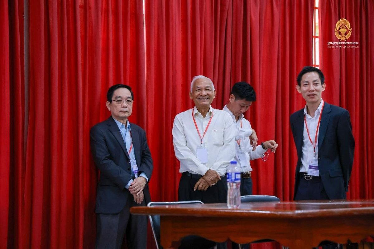 柬埔寨小学教师招聘考试 集中阅卷进入第2天