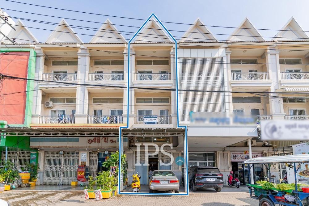 堆谷区三层排屋出售 总价$28万