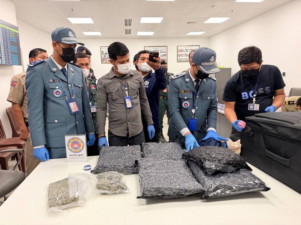 德崇国际机场查获33公斤大麻 1名外籍旅客被捕