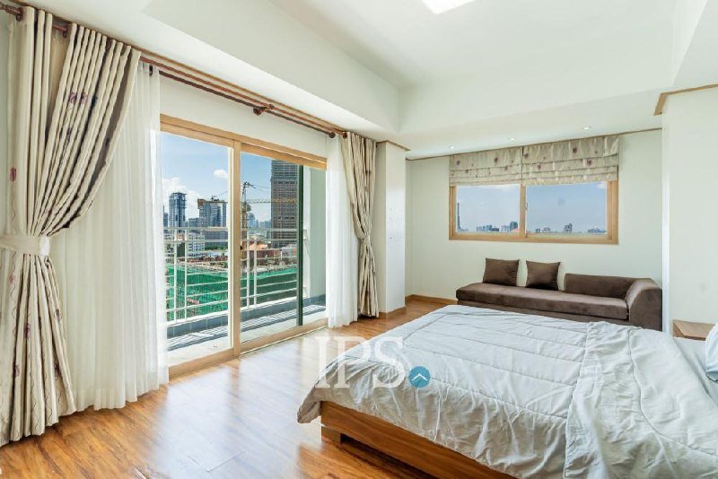 BKK1区De Castle Noblesse公寓现降价出售