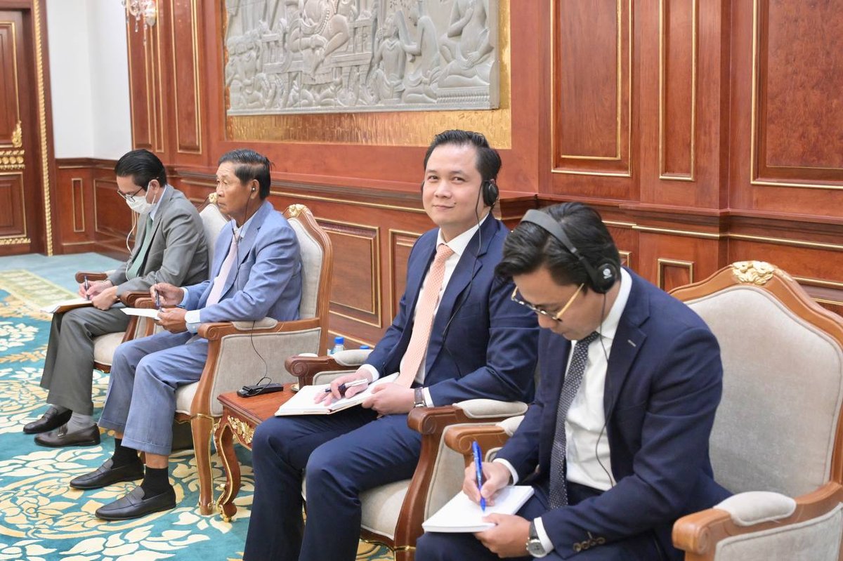 洪森会见日本新任大使 深化双边友好合作