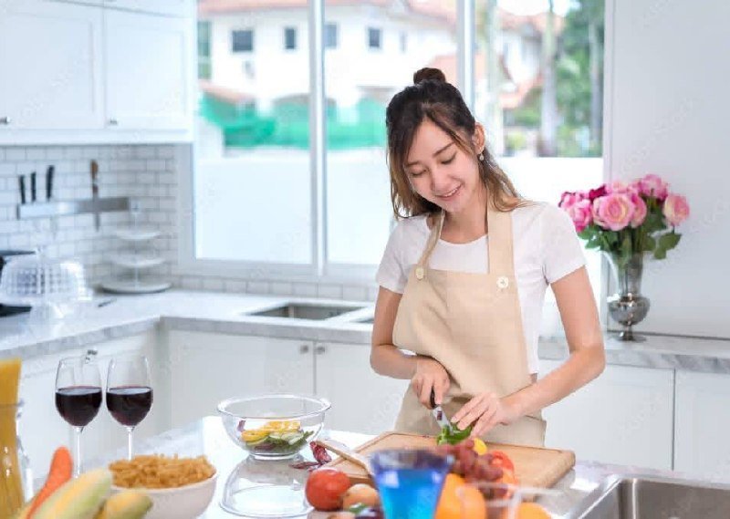 金边家庭急招厨师及家政人员 提供食宿