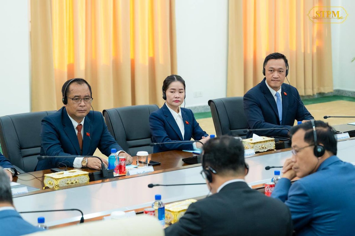 洪玛奈总理会见老挝青年代表团 探讨双边合作