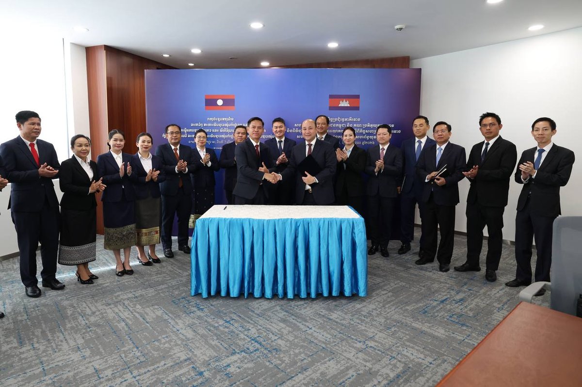 洪玛尼会见老挝青年代表团 推动双边青年交流合作
