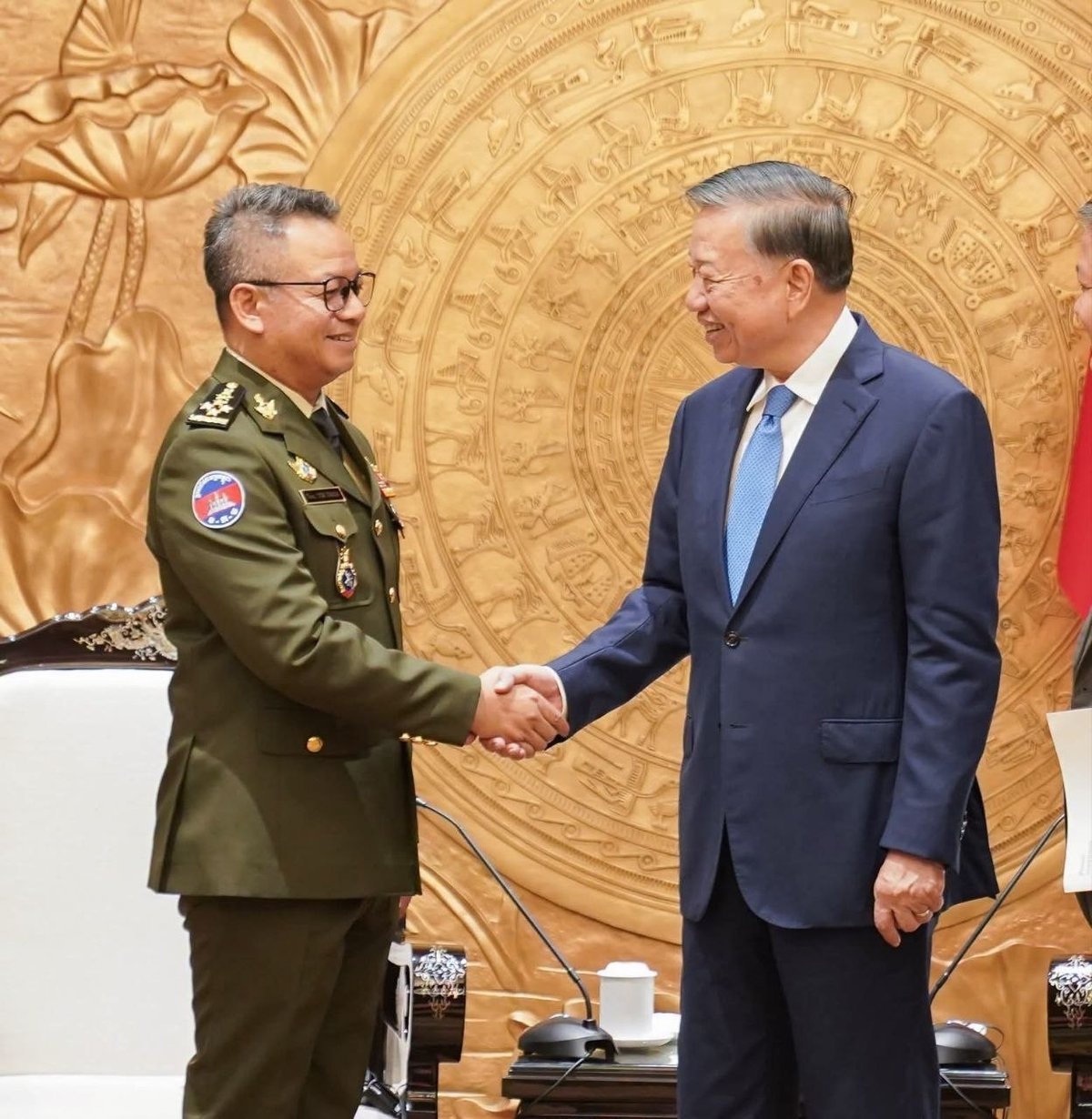 狄西哈会见越南国家主席 强化两国防务合作