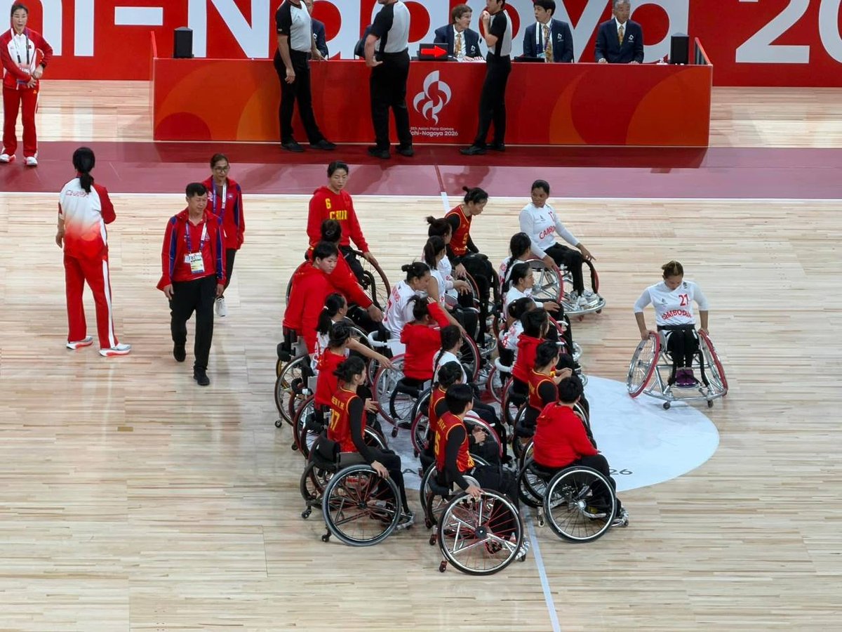 柬埔寨残疾人篮球队亚残运会首战不敌中国队