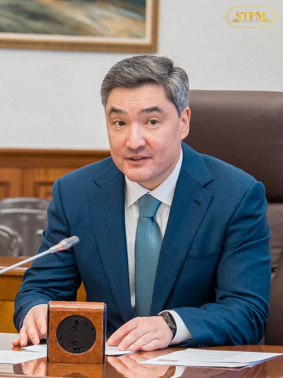 洪玛奈总理与哈萨克斯坦总理举行双边会谈