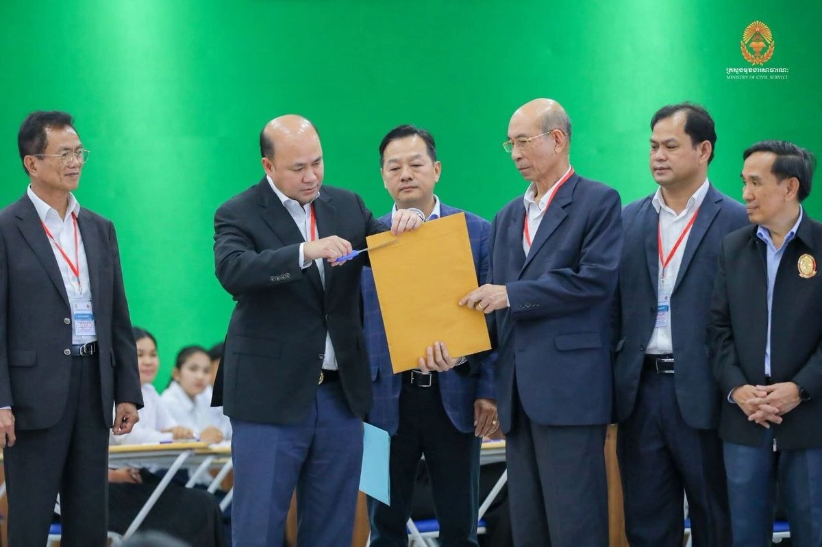 洪玛尼主持教师招聘考试 强调教育人才选拔