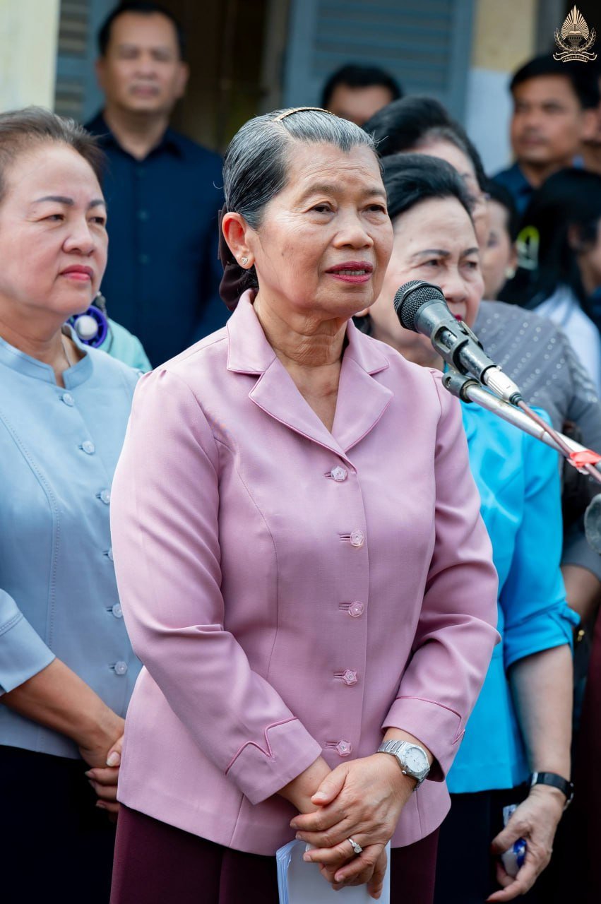 洪玛尼志愿者团队在磅湛省义诊 惠及2万余名民众