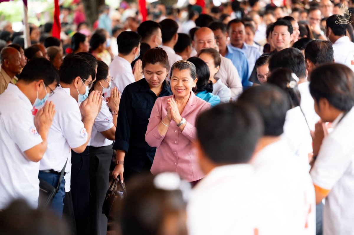 洪玛尼志愿者团队在磅湛省义诊 惠及2万余名民众