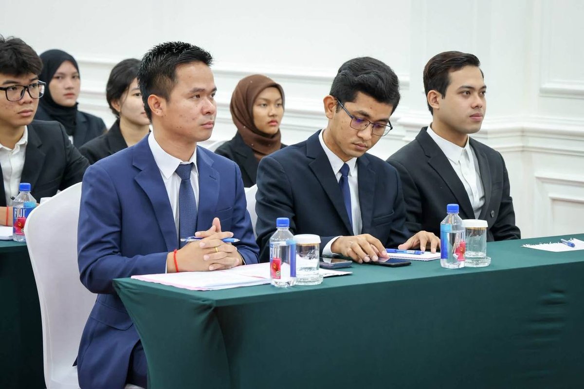 柬埔寨学生赴海外留学 获多国奖学金资助