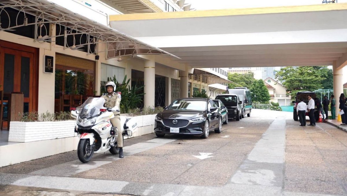 国家警察总署检查法语峰会护卫队排练