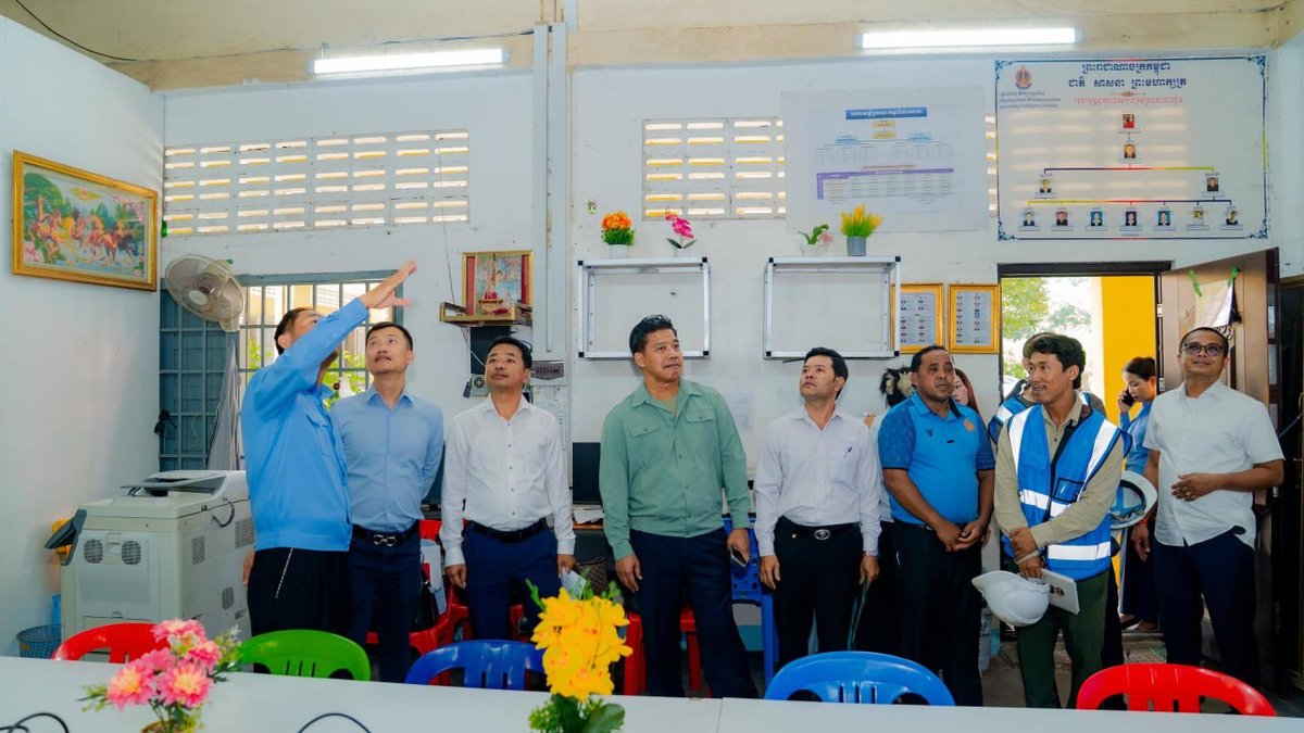 洪森捐建西港8所学校校舍 工作组实地评估重建进度