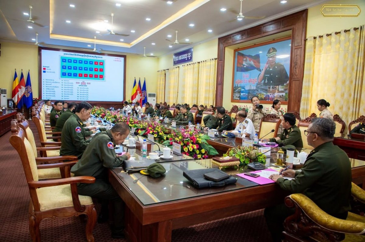 国防部长狄西哈视察义务兵训练学校选址