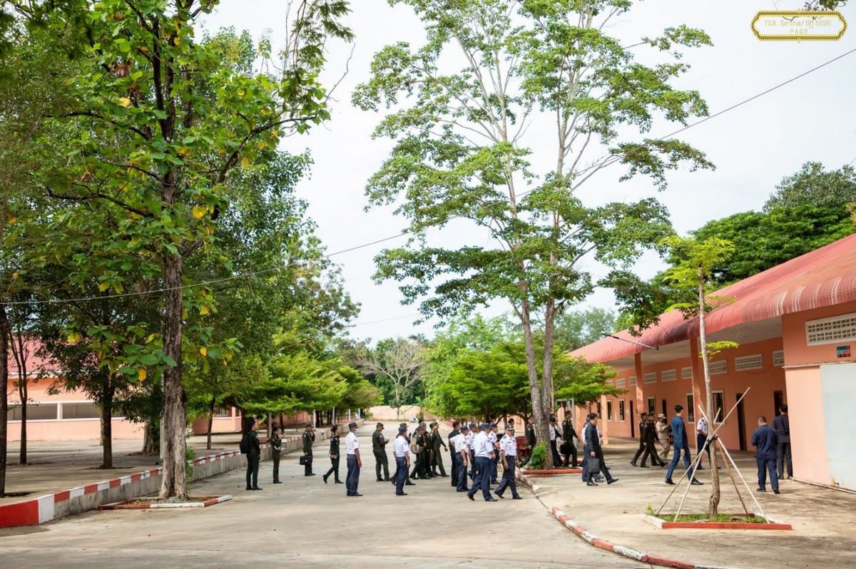 国防部长狄西哈视察义务兵训练学校选址