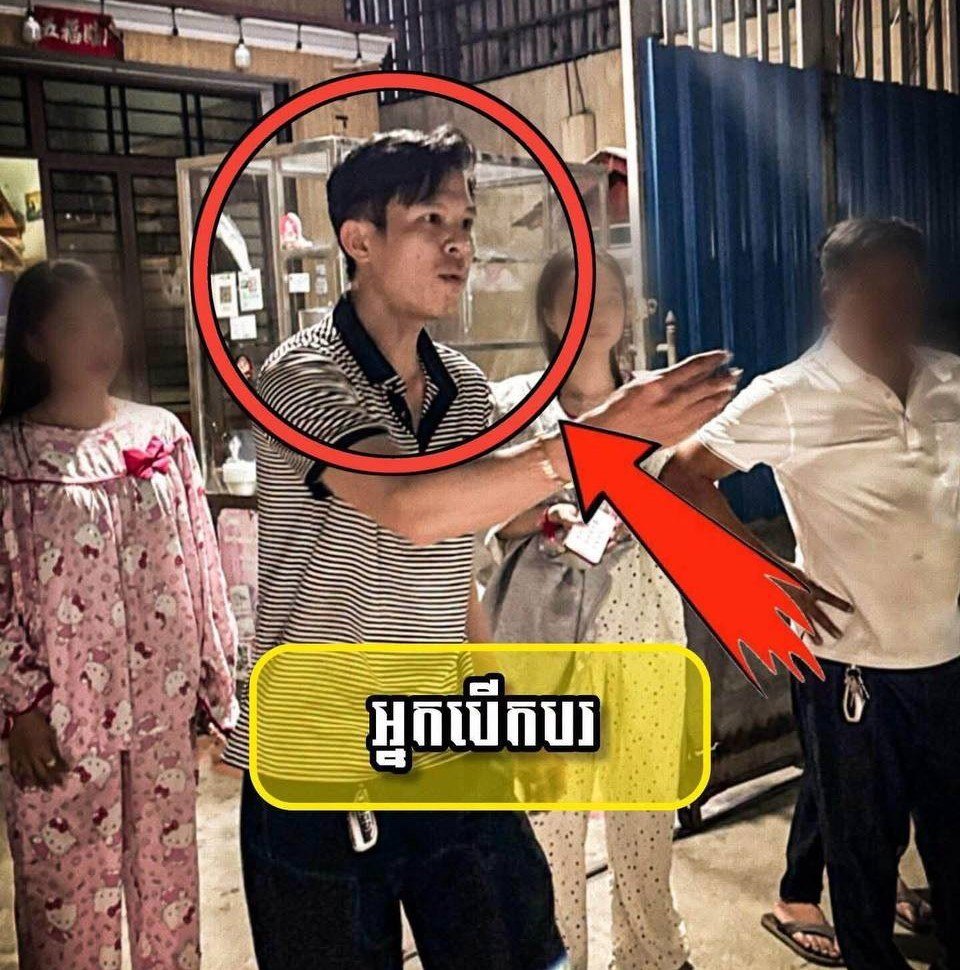 雷西郊区发生一起车辆撞伤环卫工人的事故,肇事者试图逃逸被民众