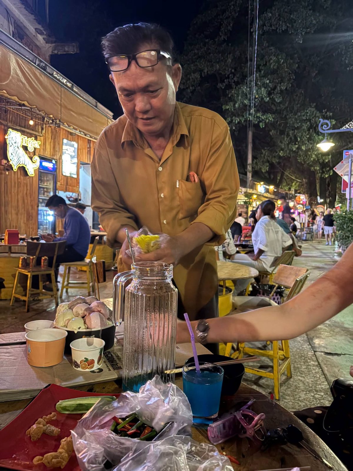 暹粒景区高价消费引争议 游客呼吁监管