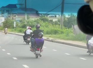 水净华区飙车党频现 居民呼吁当局严厉打击