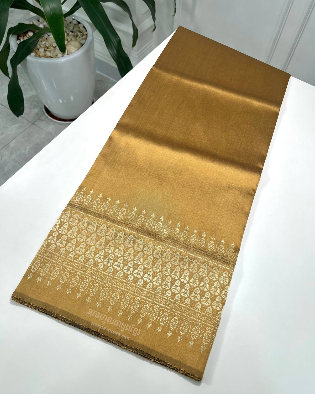 森速区高棉丝绸手工店 纯手工丝绸服饰 每日营业