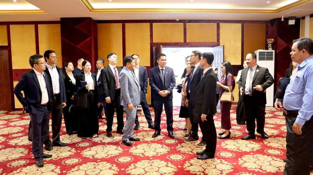 越南商务代表团访问金边 推动设立柬越商品中心