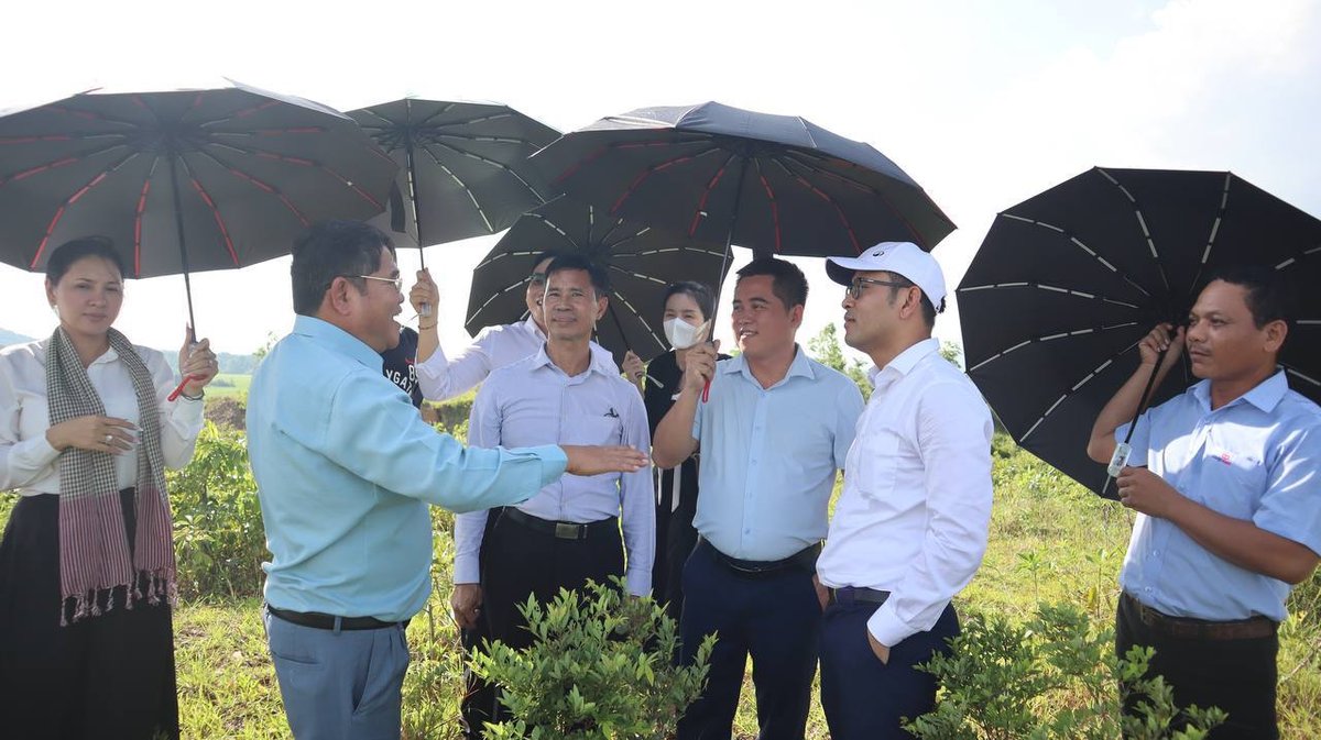 越南商务代表团访问金边 推动设立柬越商品中心