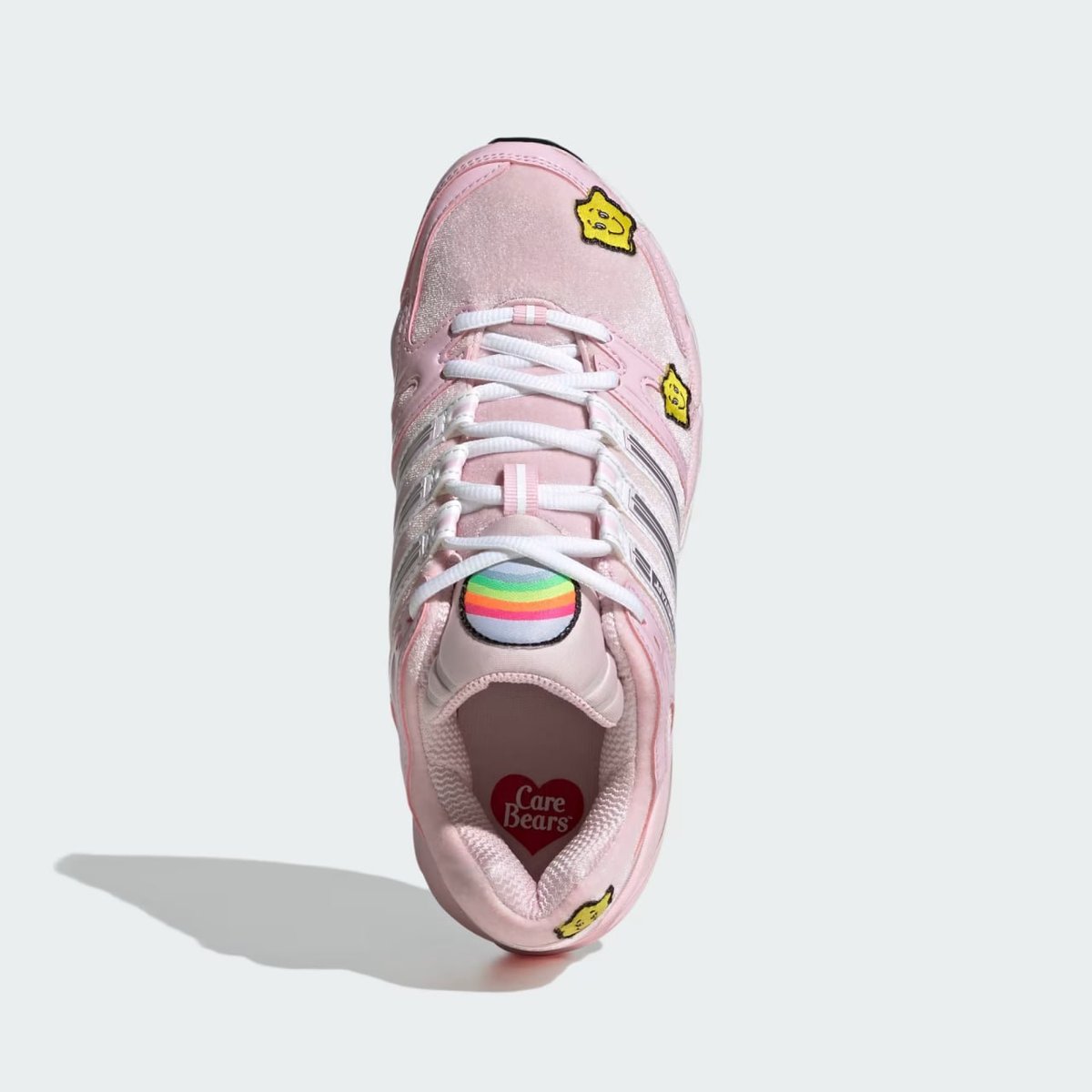 adidas推出Care Bears联名款运动鞋