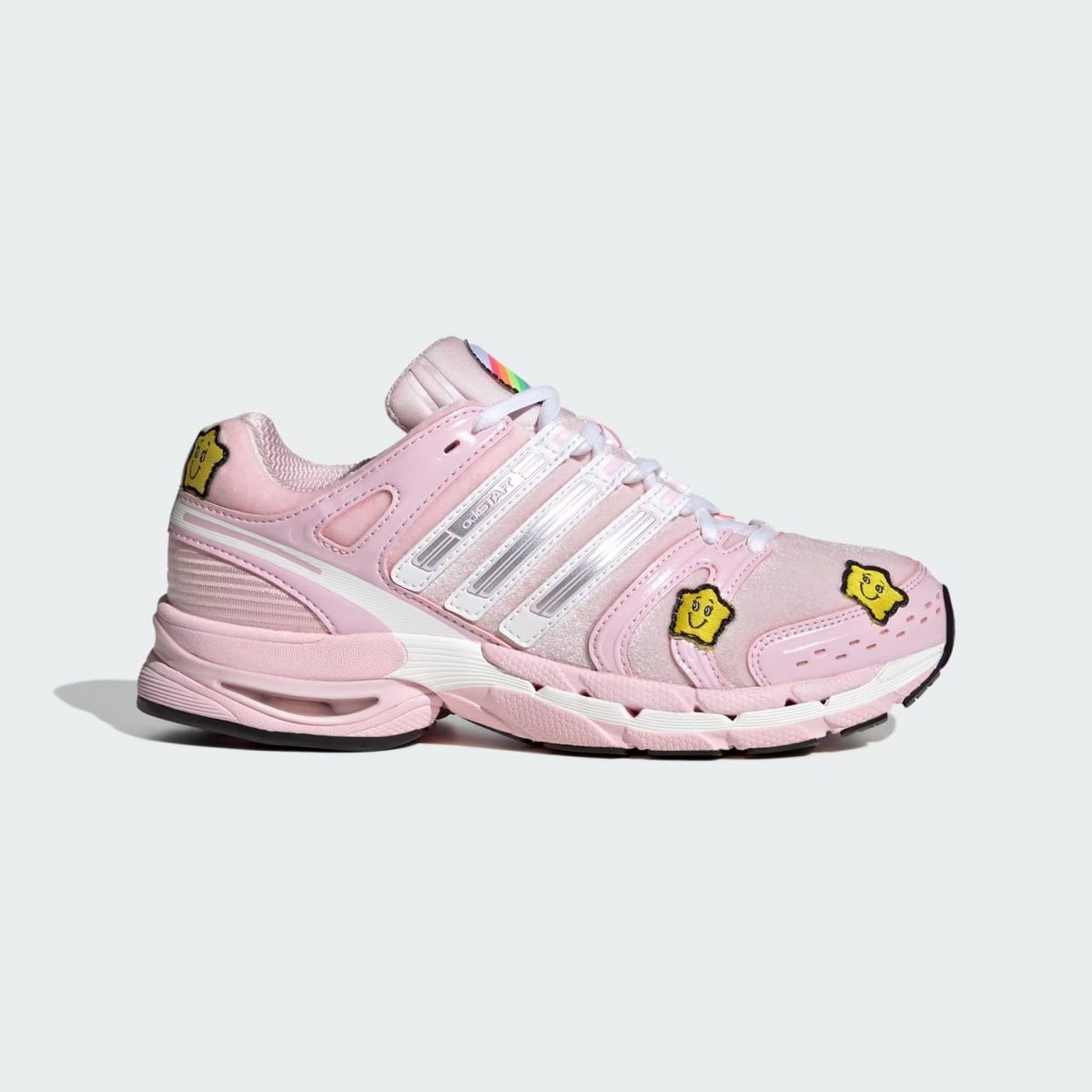 adidas推出Care Bears联名款运动鞋
