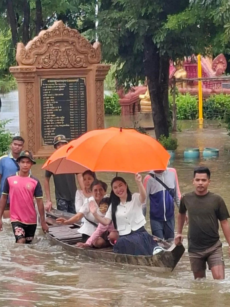 洪水影响部分寺庙 导致亡人节庆典规模缩小